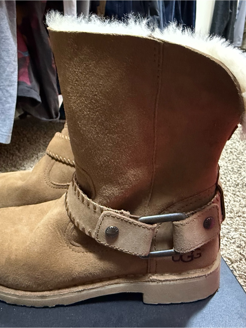 Accessory Subcategory Identification - Picture 1 of 3